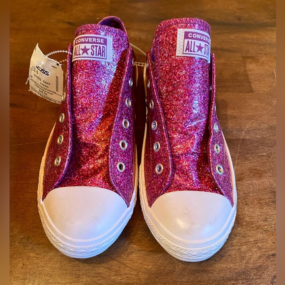 Converse Shoes - ⭐️Converse Pink Glitter Chuck Taylor All Star Low Top Sneakers⭐️ NEW